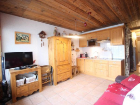 Superbe studio rénové au cœur de Chamrousse, à 50m des pistes - FR-1-340-285